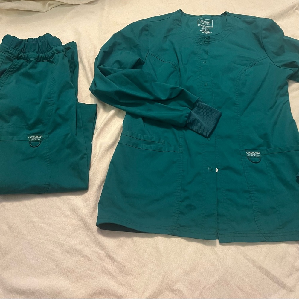 Cherokee Workwear Scrub Set